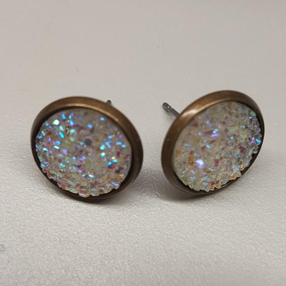 2 for $20 💖 Crystal druzy style studs - Picture 2 of 5